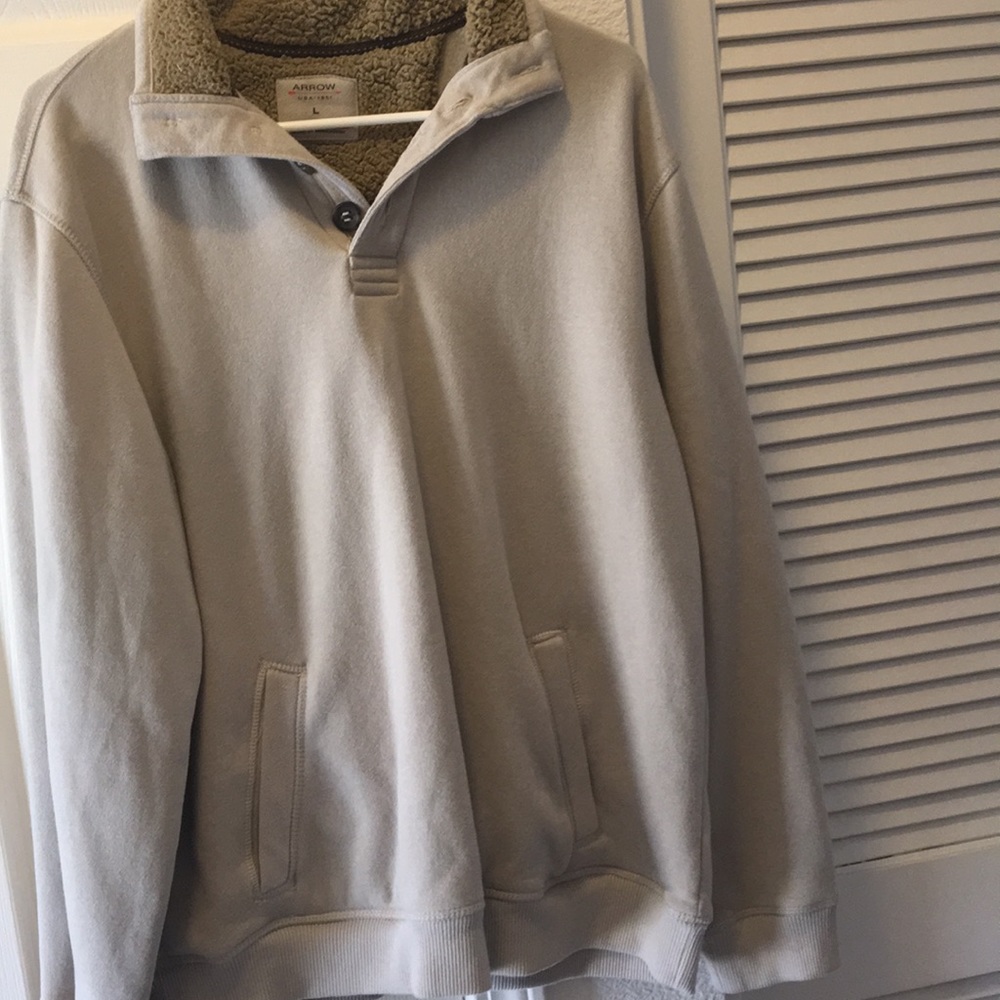 Men’s pull over button up sweater